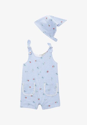 Barboteuse bébé et bonnet assorti en rayures bleu clair et blanc avec petits imprimés floraux rouges et bleus, avec poches avant et nœuds aux épaules.
