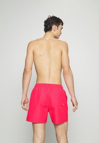 Calvin Klein Swimwear MEDIUM DRAWSTRING - Badeshorts - pink flash