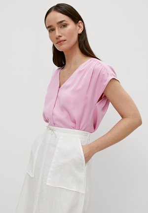 Alle Rote satin bluse aufgelistet