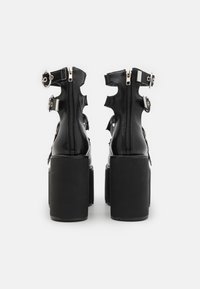 LAMODA BE CONSCIOUS - Platform magas sarkúk - black