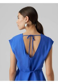 Vero Moda Vestido informal - dazzling blue
