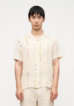 SHORT SLEEVE REGULAR FIT MEN SHIRT - Košeľa - butter