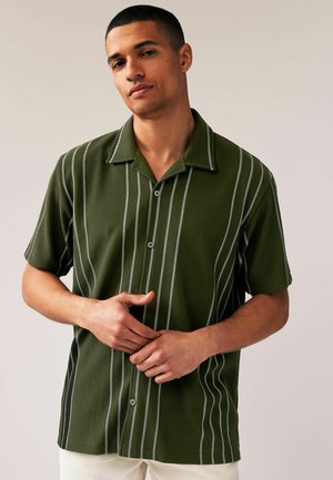 Next TEXTURED SHORT SLEEVE - Hemd - olive green
