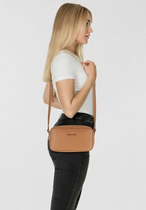 Patrizia Pepe, BAG - Sac bandoulière - summer cuoio