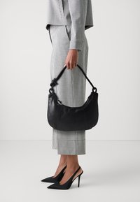 Pieces FPNURIA DAILY BAG - Kabelka - black