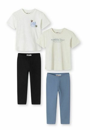 Dwie krótkie koszulki z nadrukiem, jedna biała z kwiatowym napisem, druga kremowa z napisem Florencja, Włochy, w zestawie z czarnymi i niebieskimi legginsami.