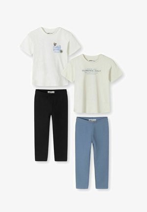 Deux t-shirts graphiques à manches courtes, un blanc avec un texte floral et un crème avec le texte Florence, Italie, associés à des leggings noirs et bleus.