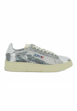 MEDALIST LOW - Sneakers basse - silver