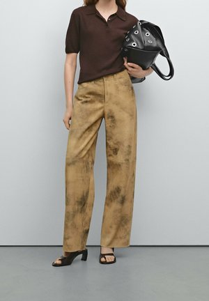 Pikeepaita - mottled dark brown