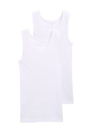 Des débardeurs en coton blanc avec de larges bretelles, une texture côtelée et des encolures rondes. Deux pièces disposées en se chevauchant légèrement.