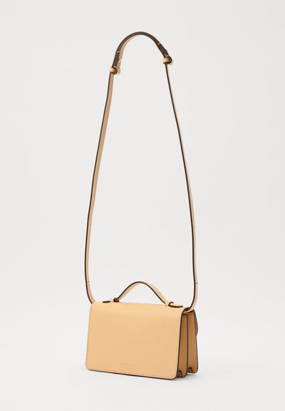 Victoria Beckham THE MINI DORIAN BAG - Kézitáska - peach