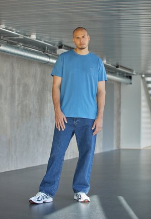 PLUS ORIGINAL - T-shirt basic - day blue