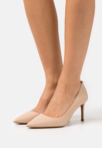 MICHAEL Michael Kors - ALINA FLEX  - Klassiske pumps - light blush Miniatyrbilde 1