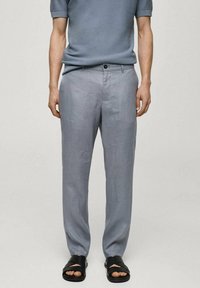 Mango Hlače chino - light blue