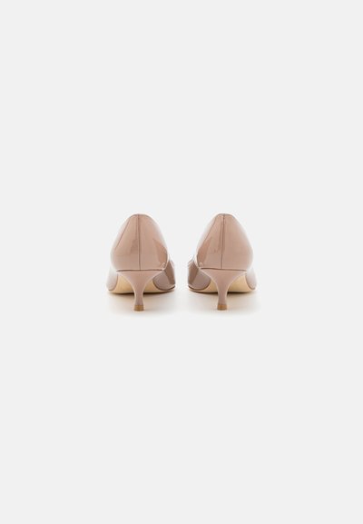Stuart Weitzman KITTEN - Saltos clássicos - fawn