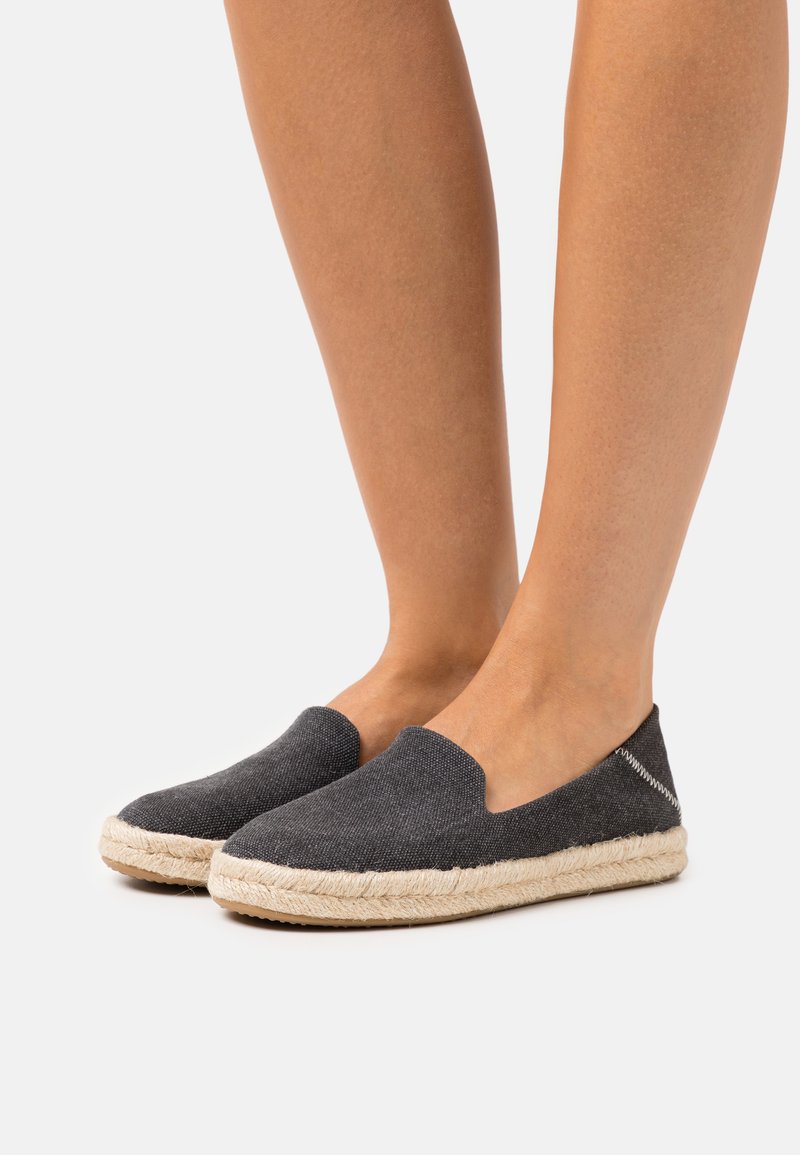 toms espadrilles black