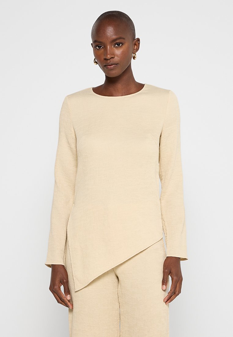 By Malene Birger Blouse zandkleur