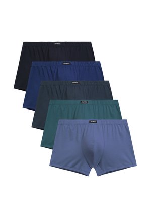 - Bokserki z krótkimi nogawkami