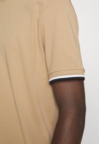 BOSS THOMPSON - Paprasti marškinėliai - medium beige