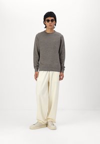Jacker BEACH PANT SIGNATURE UNISEX - Bukse - white