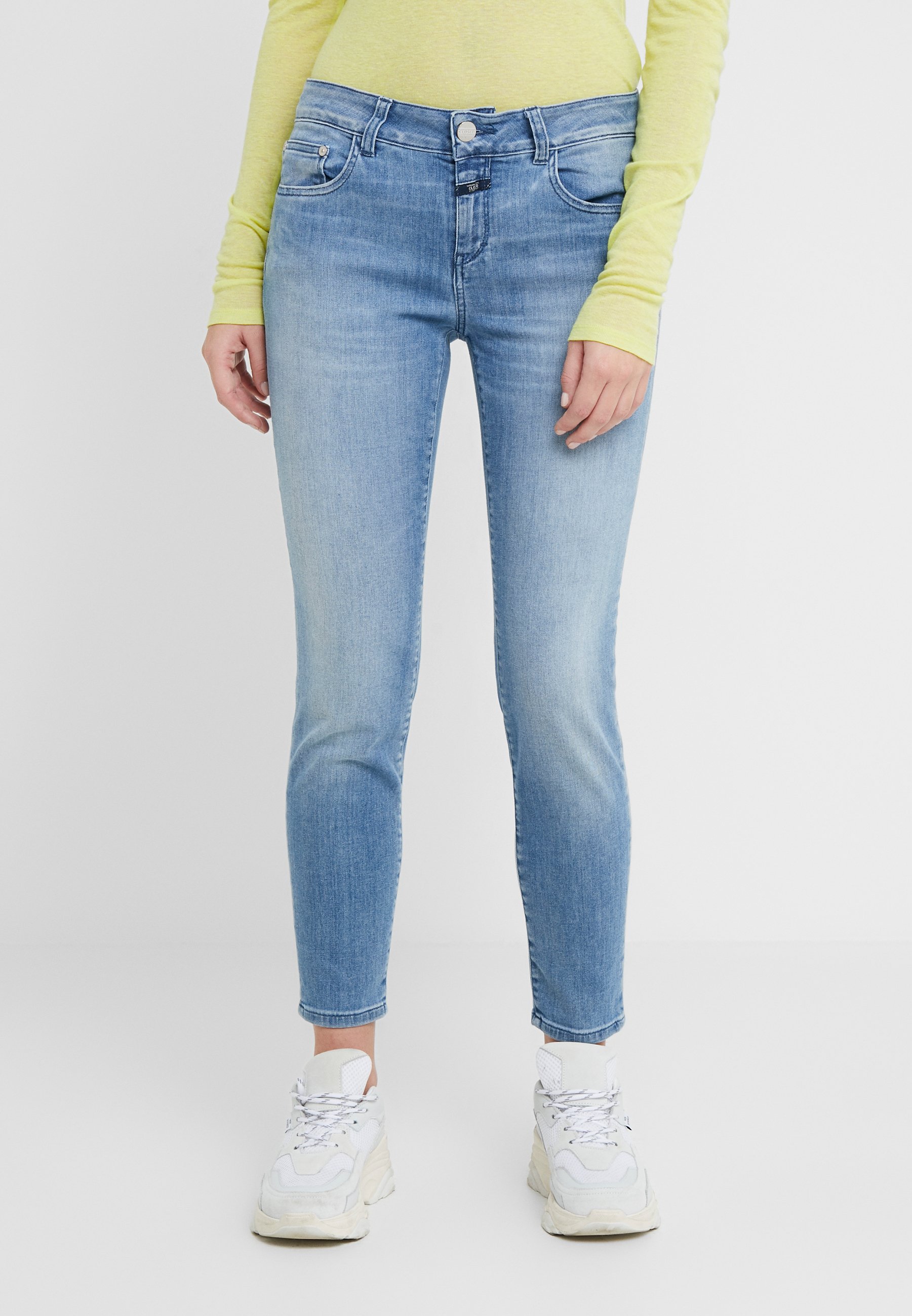 closed jeans baker slim fit mid waist