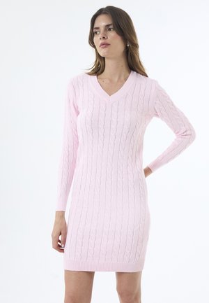 Felix Hardy CABLE V-NECK - Pouzdrové šaty - light pink