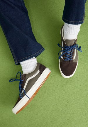 OLD SKOOL UNISEX - Baskets basses - trek/bungee