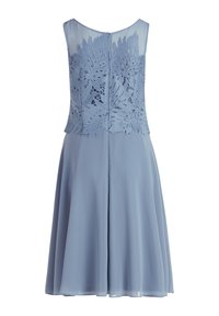 Helles blaues Kleid aus Chiffon mit einem floralem Spitzenoberteil, ärmellos und einem ausgestellten Rock mit einem Reißverschluss auf der Rückseite.