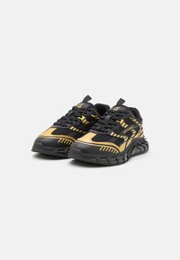 Just Cavalli Tenisky - black