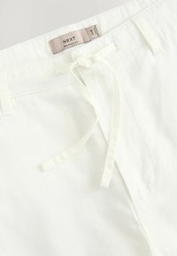 RELAXED FIT - Chino - white