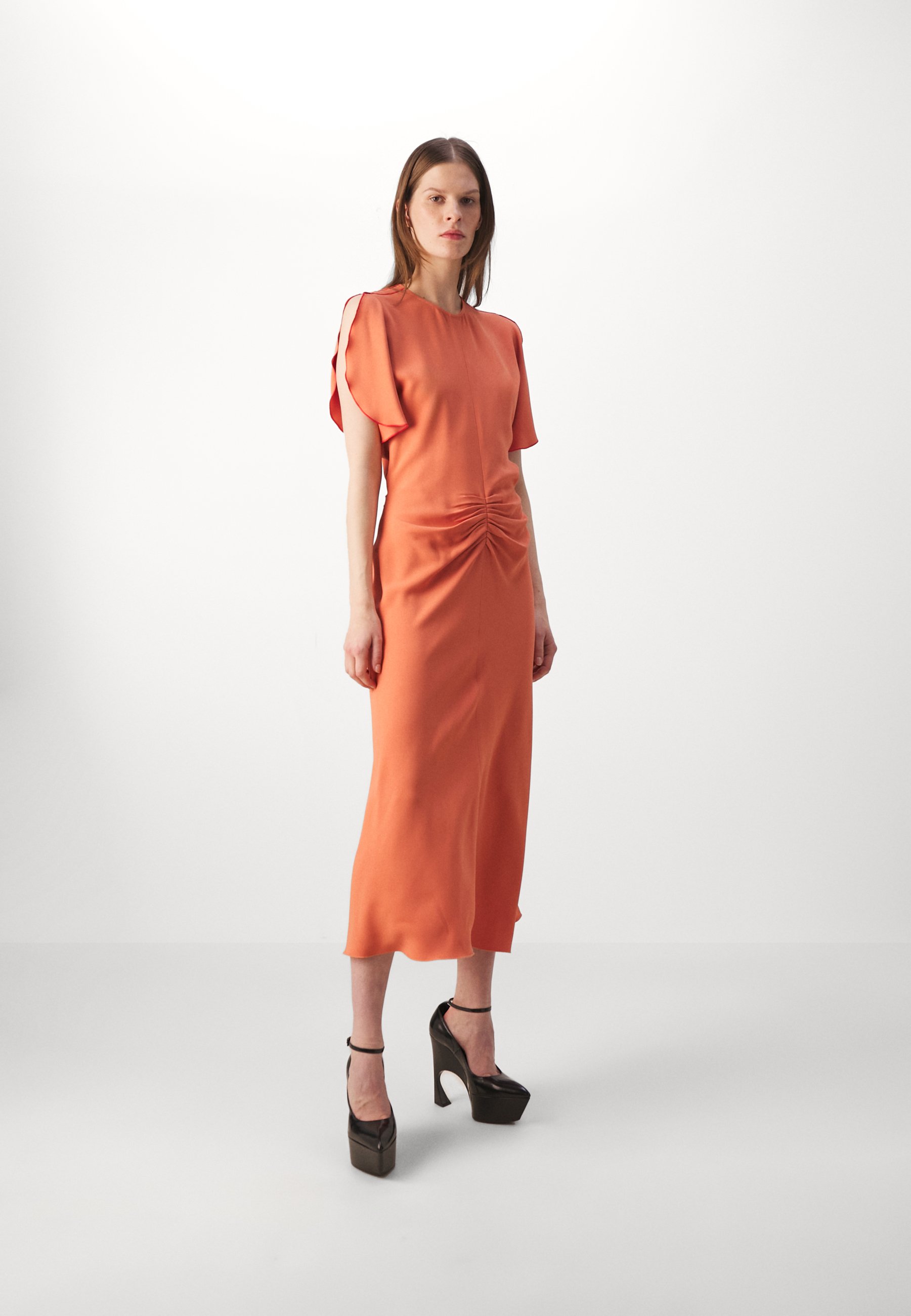 オールインワン・サロペット Victoria Beckham Fitted Midi Dress With Puff Sleeves And 20240611_VB_0305_1500x.jpg?v=