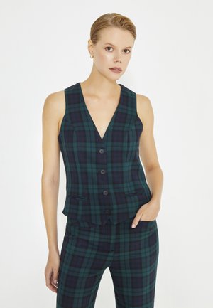 Groen en navy geruite gilet met een diepe V-hals, mouwloos ontwerp, vijf knopen en twee voorkwabben, gemaakt van een gestructureerd materiaal.
