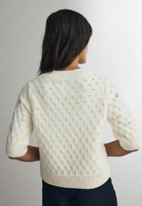Next EMBELLISHED GEM SHORT SLEEVE - REGULAR FIT - Tricou cu imprimeu - white ecru