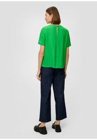 s.Oliver BLACK LABEL SCHIMMERNDEM - Bluse - grün
