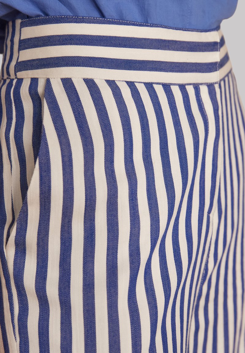 Maison 123 PATTY Pantalon classique ciel/bleu clair