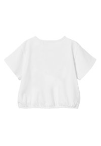 Biała krótka koszulka z krótkim rękawem, elastycznym dołem i okrągłym dekoltem. Gładka tekstura o prostym, jednolitym wzorze.