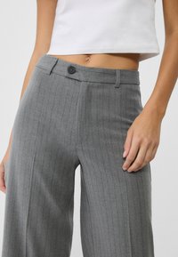 Stradivarius Broek - dark grey