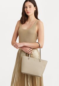 Nem kiválasztott, birch tan