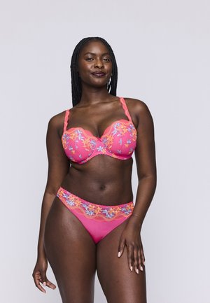 Slip - blogger pink