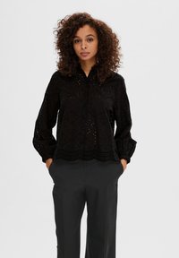 Selected Femme - SLFTATIANA L S EMBR - Košile - black Miniatura obrázku 1