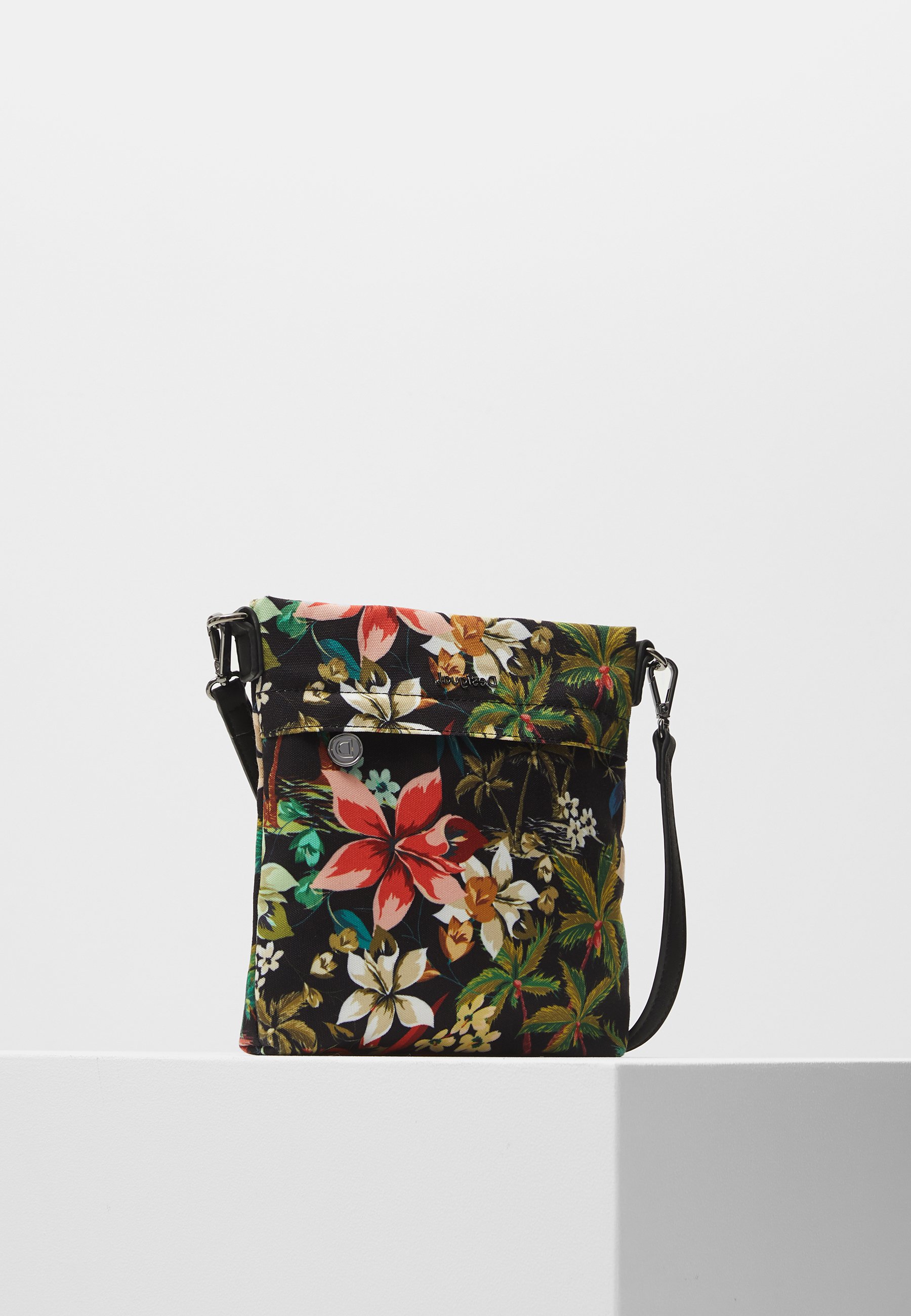 Desigual Axelremsväska black Zalando.se Desigual Axelremsväska black Zalando.se