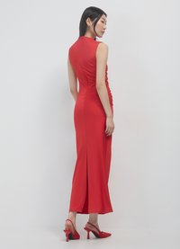 Calliope LUNGO CON ARRICCIO - Maxikleid - rosso scuro