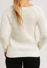 QS Strickpullover - off-white