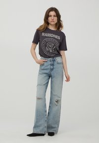 Terranova STAMPA RAMONES - T-shirt con stampa - antracite