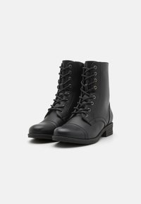 Call it Spring WYNONAH B.E.D FOAM - Snørestøvletter - black