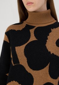 Marimekko VINNI UNIKKO - Jumper - black/brown