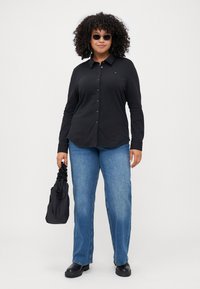 Tommy Hilfiger Curve 1985 SLIM SHIRT - Camicia - black