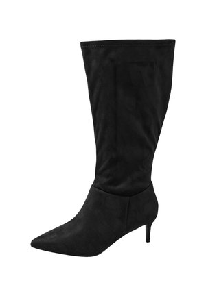 Sort ruskind knæhøje støvler med spids tå, slank hæl og glat tekstur, der har en tætsiddende silhuet og minimalistiske syninger.