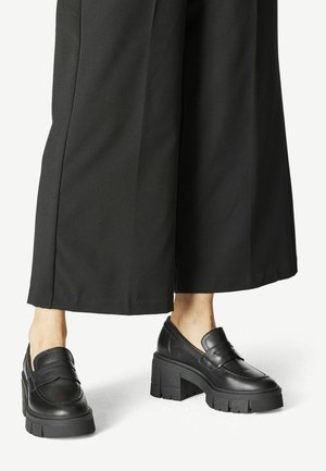 Instappers - black leather