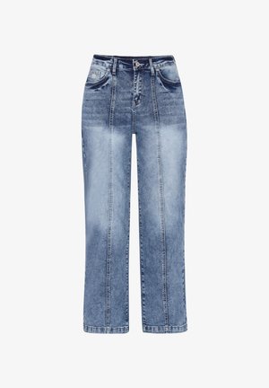 Jeans de mezclilla azul claro con cintura alta, piernas anchas y costuras verticales. Cuenta con cinco bolsillos y un cierre clásico de botón y cremallera.